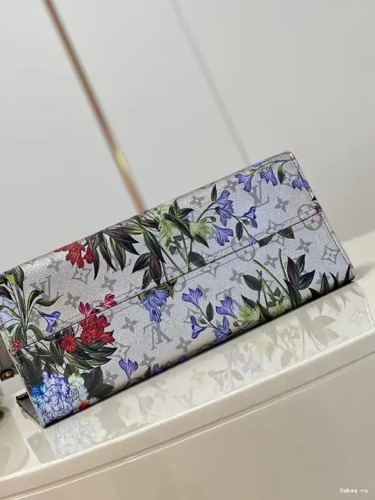 MM VUITTON ONTHEGO LOUIS 0706